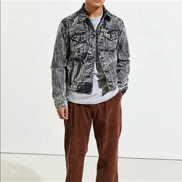 New w/Tags BDG Denim Trucker Jacket From Urban Outfitters - Picture 13 of 13